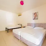 Kokkos Brothers Hotel de apartamente 3*