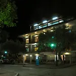Kokkos Brothers Hotel de apartamente