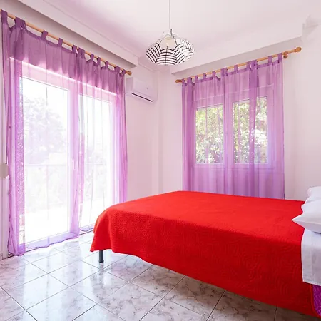 Kokkos Brothers Aparthotel 3*