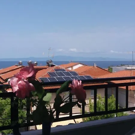 Ξενοδοχείο με διαμερίσματα Kokkos Brothers Kallithea (Chalkidiki)