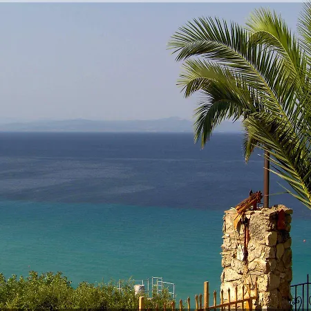 Kokkos Brothers מלון דירות