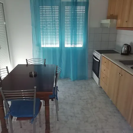 Kokkos Brothers Aparthotel