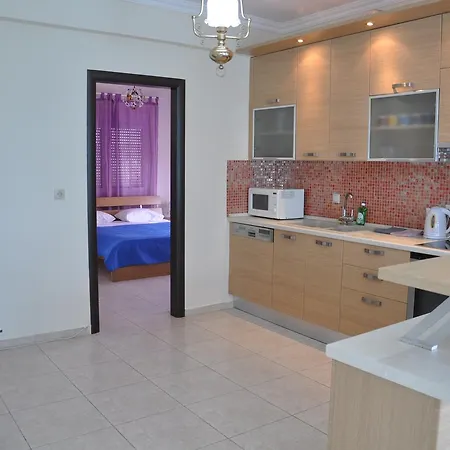 Kokkos Brothers Aparthotel 3*